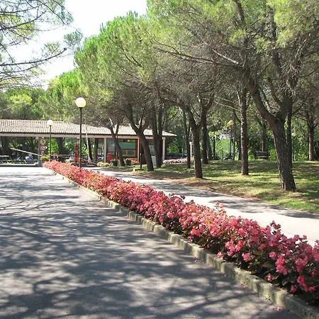 Belvedere Pineta Village Hotel 3*